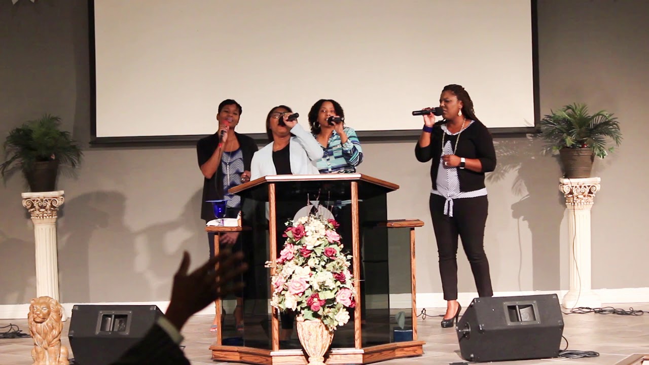 Renita Thompson Steward & the RHIFC Praise Team singing "Fill Me Up