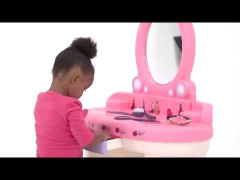 Туалетный столик "Маленькая Барби" Step2