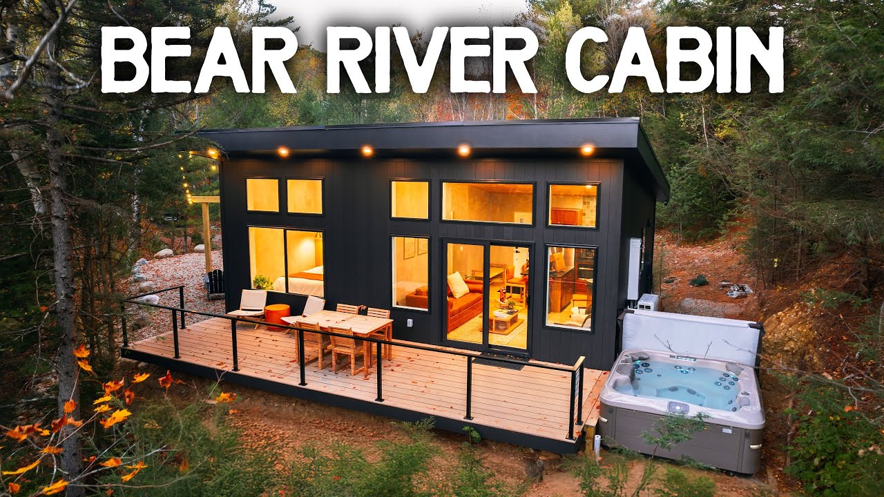 Внутри НОВОГО роскошного домика площадью 560 кв. футов на берегу реки