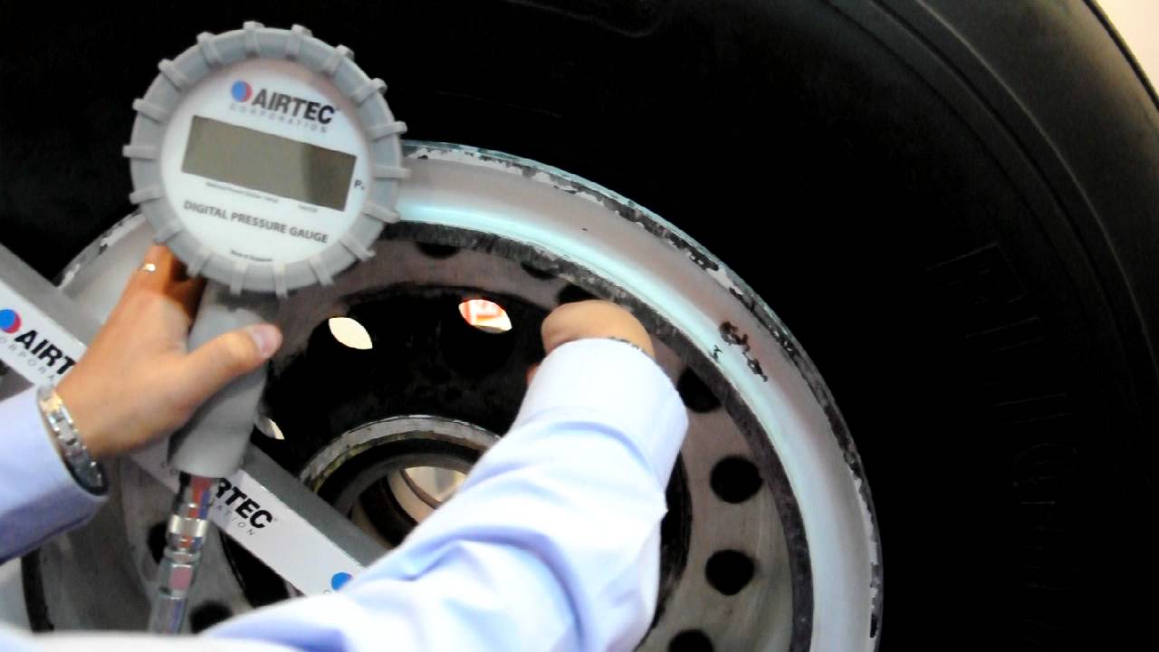 Airtec 89DPG (Digital Pressure Gauge) In Use YouTube