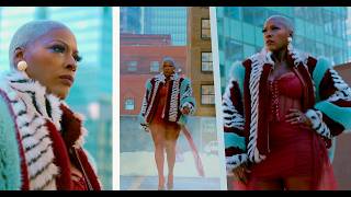 Simone Green Black Queen