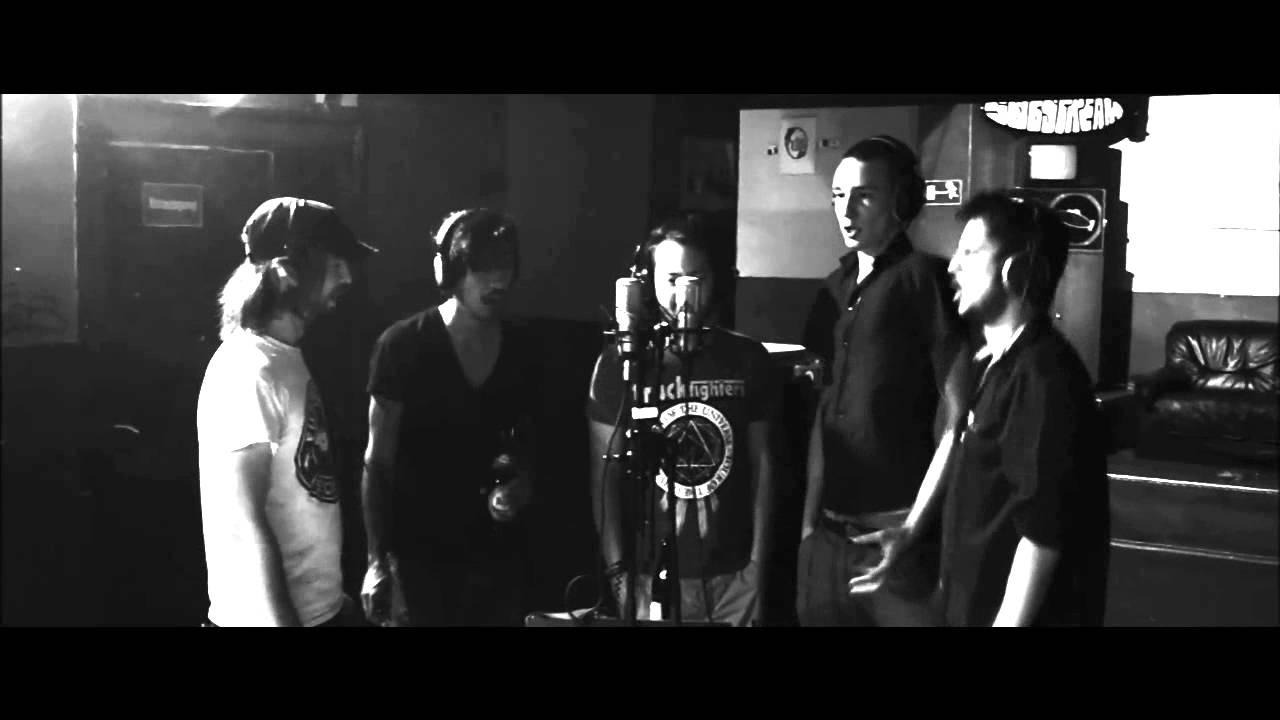 LAUGHING WITCHES | Recording Unmountable Stairs