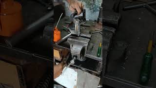 Innova car caliper pin remove