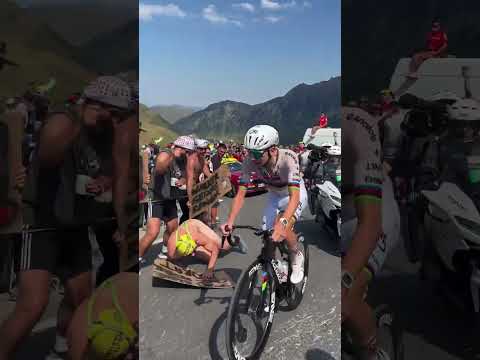 Video Pogacar domina sul Tourmalet