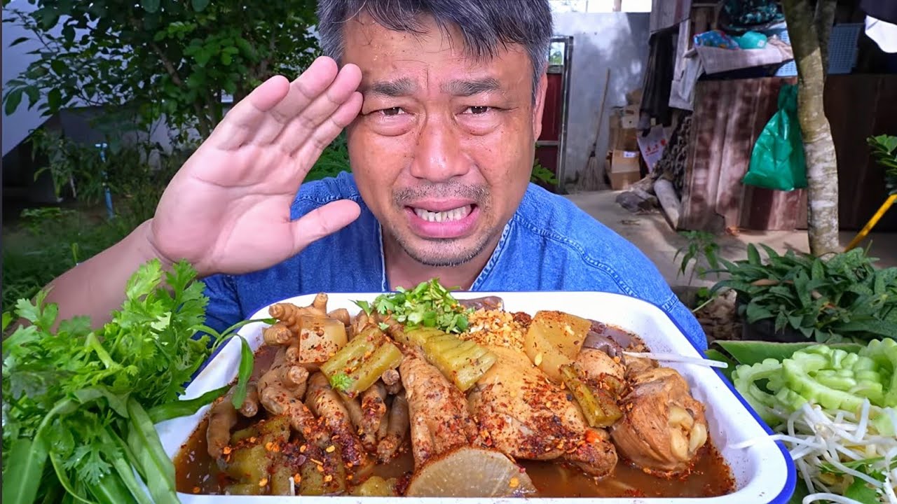 Spicy chicken feet are very delicious - Annxhi Food
