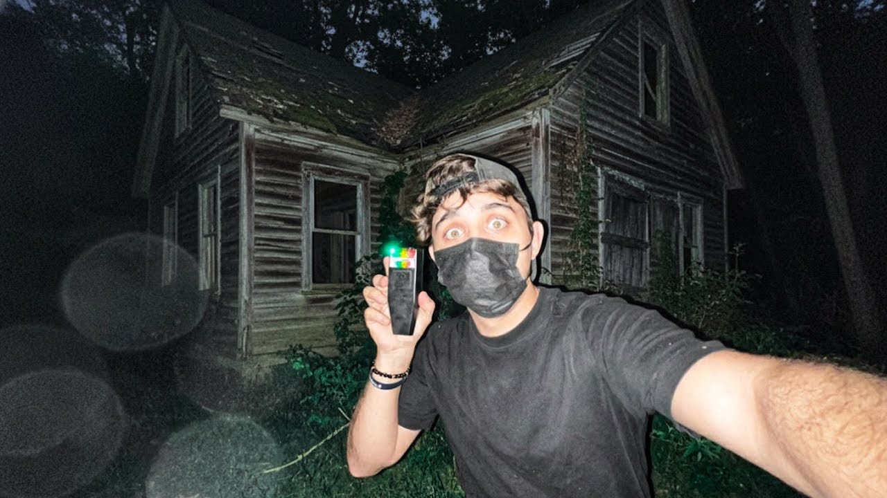 Me Adentre SOLO Dentro de la Casa Maldita de una Bruja en la Montaña 😱