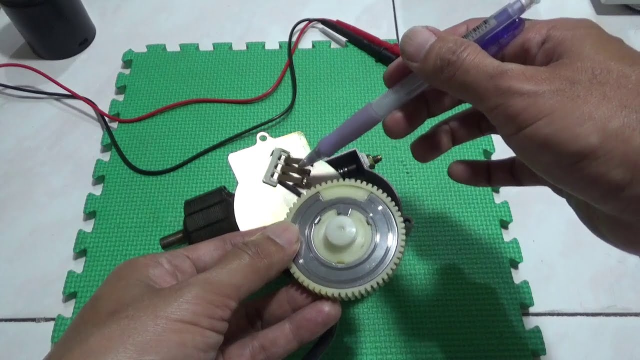 Функция и принцип работы кулачкового диска на динамо-машине стеклоочистителя автомобиля Suzuki Ka...