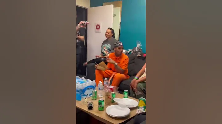 Sharp barks on Aliza Backstage @ The No Jumper Liv...