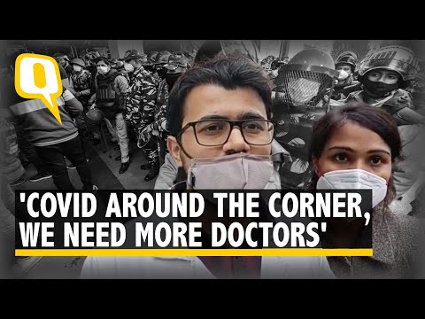 ‘We Are Not Machines’: Doctors Across Delhi Protest Against Delay in NEET-PG Counselling | The Quint