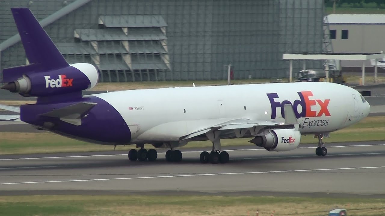 FedEx MD-11 [N596FE] Takeoff Portland Airport (PDX) boeing 777-200