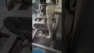 Screw Compressor High Vibration because Over Torque.#vibration #screwcompressor