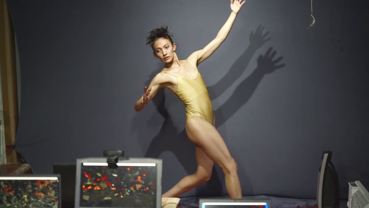 Singularity digital dance using Machine Learning and Networking