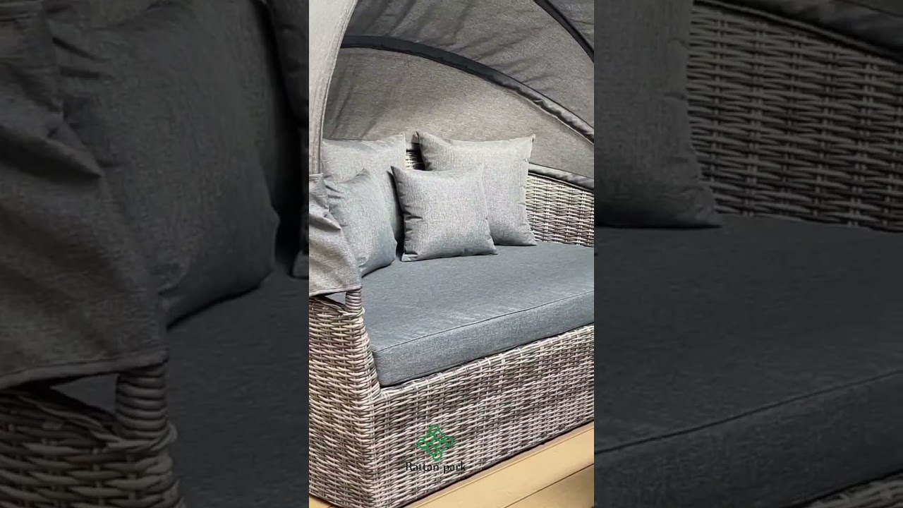 RattanPark Outdoor Patio Daybed With Retractable Canopy