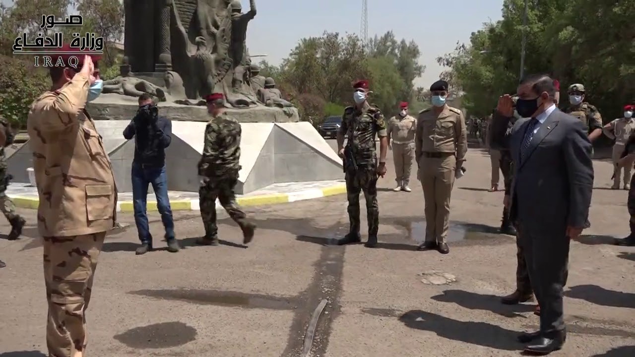 وزير الدفاع يتفقد دائرة الميرة ومقر قيادة الفرقة الحادية عشرة ودوائر مجمع الكسرة