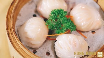 Master chef making Dim Sum