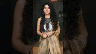 Dhana Song Lyrics South Indian Beautiful Actress Sai Pallavi