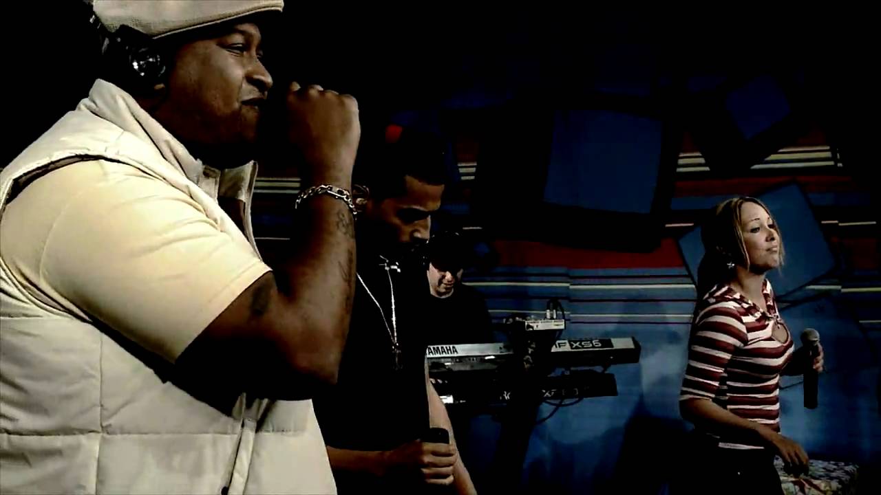 Sampa Crew - Amor Virtual (Ao Vivo no Estúdio Showlivre 2010)