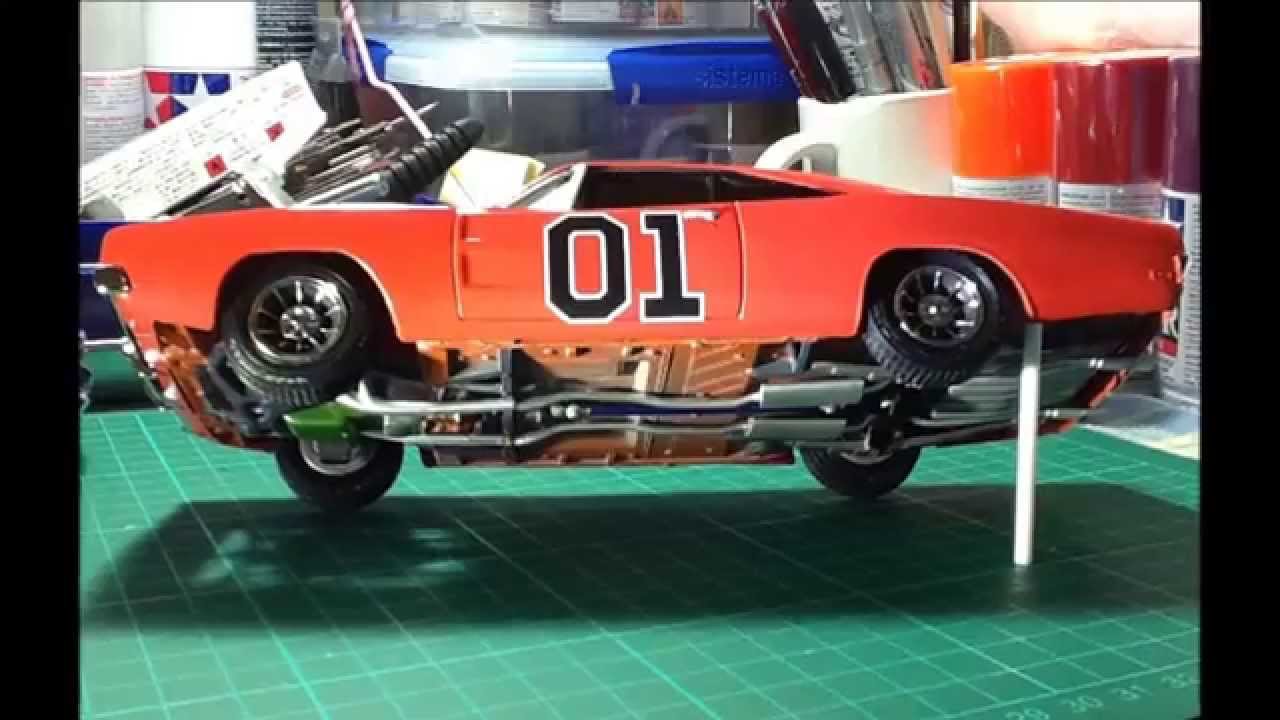 1969 Dodge Charger 1 25 Scale Model Kit The General Lee