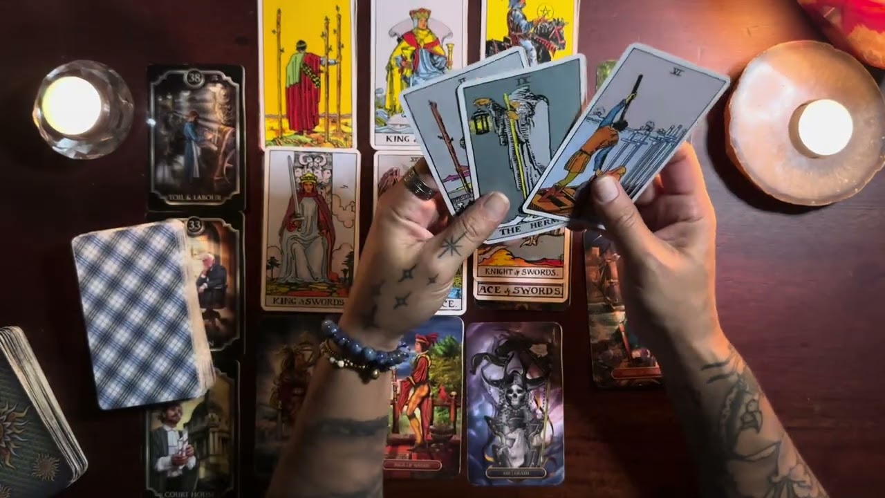 PISCES ♓️ 2121 Not expecting this new way in direction. Brings you closer to your goal 333