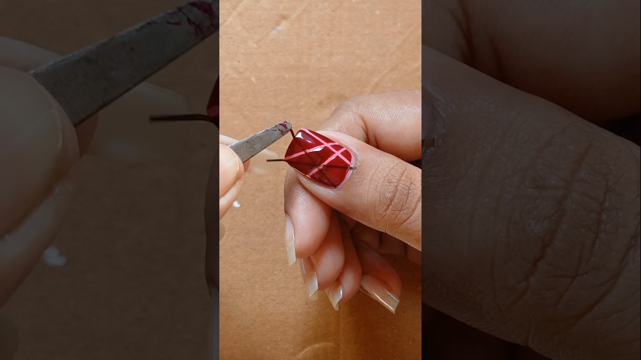 💅Простой дизайн ногтей с использованием ленточных полосок для начинающих 