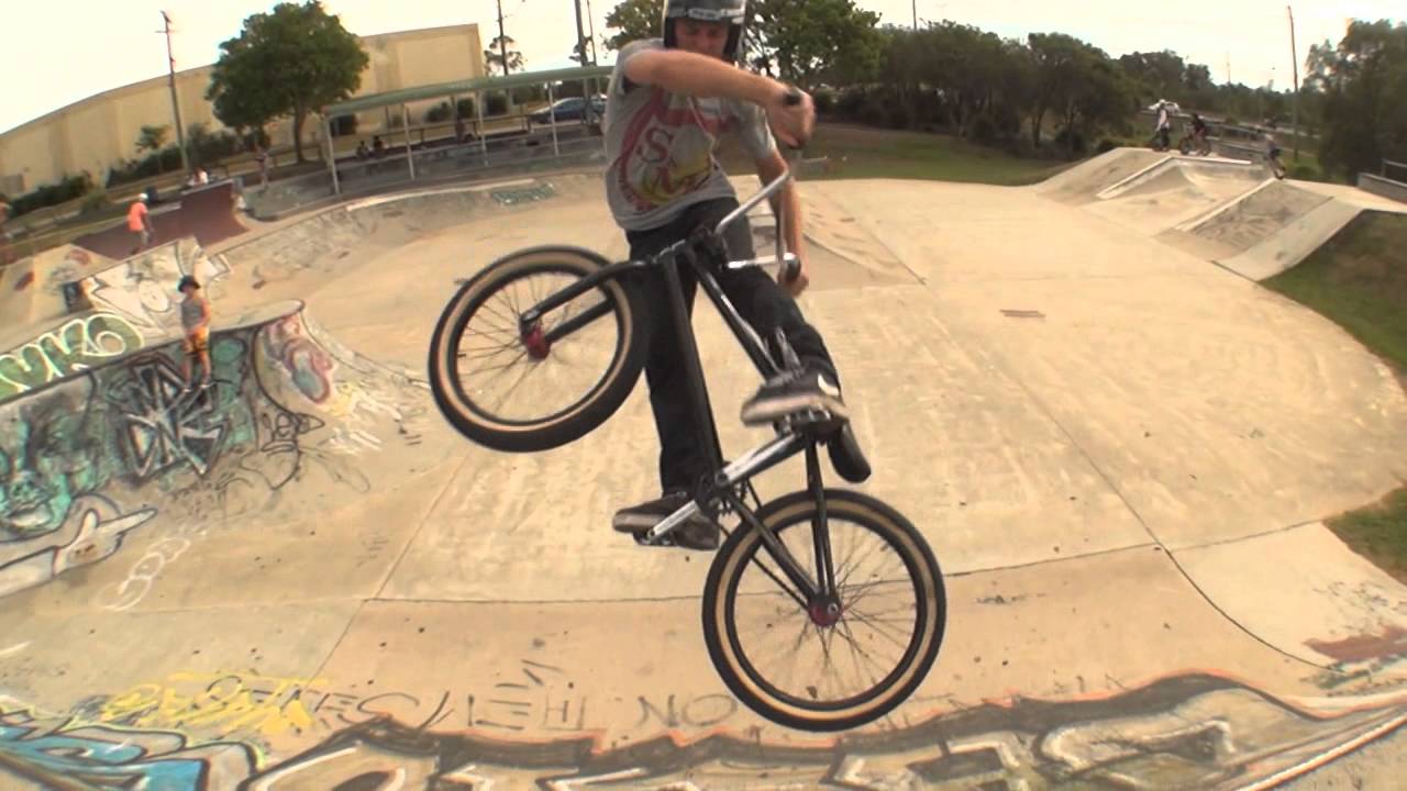 Bevan Cowan | Christmas Eve at Morayfield Skatepark