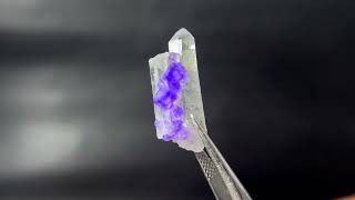 ドイツ・ザクセン州産フローライトonグリーン水晶 1.6g - パーフェクト