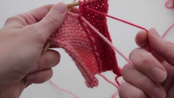 Twist the Yarn Together - How-to make an intarsia color change while knitting.