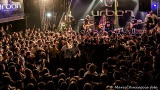 Video thumbnail of "Con chi pensi di parlare (live) ~ Fast Animals and Slow Kids @ Urban, Perugia"