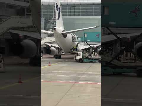 Video: Irans flygplatser
