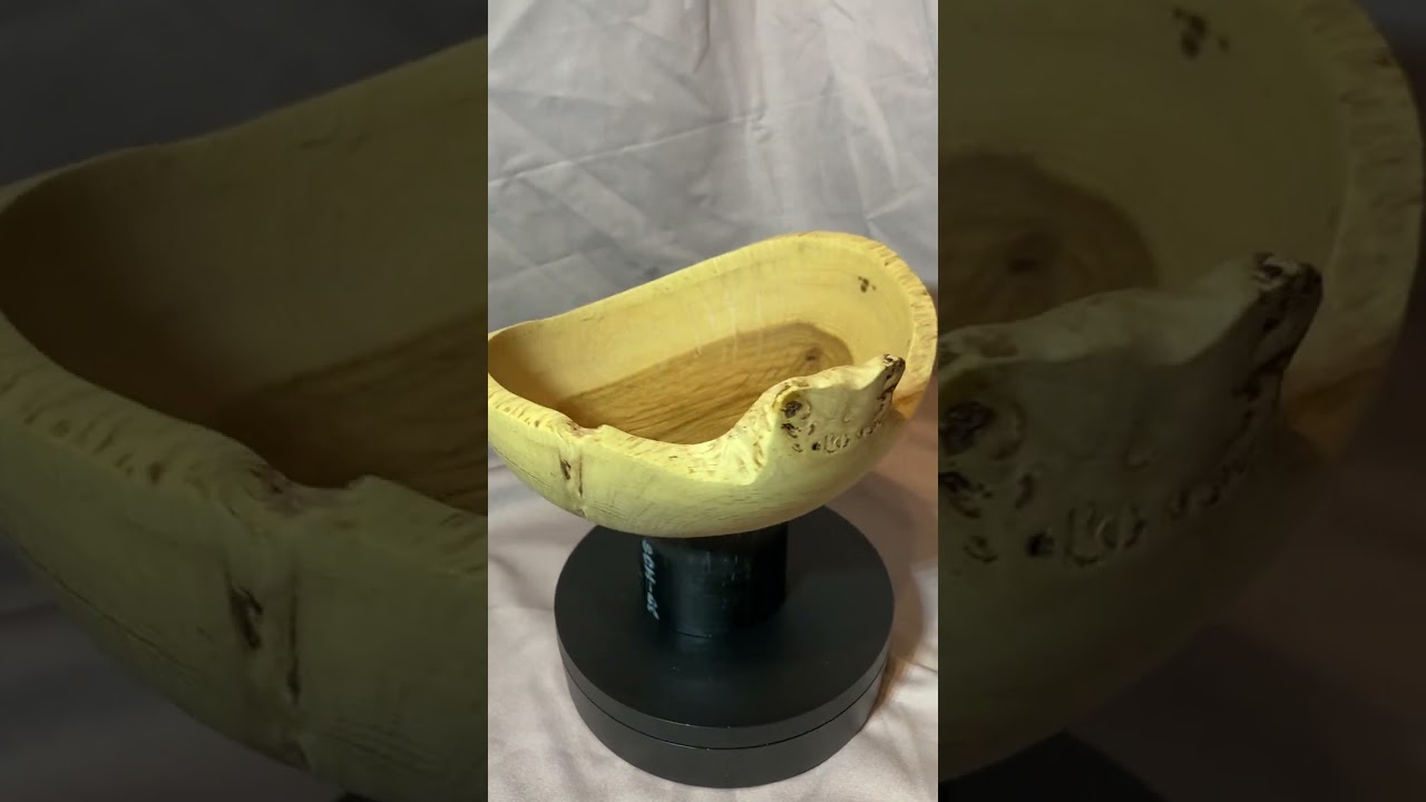 102 Valley Oak Barkless Live Edge Bowl