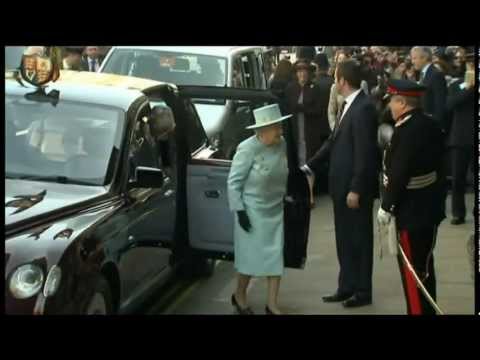 Duchesses and HM The Queen at Fortnum and Mason