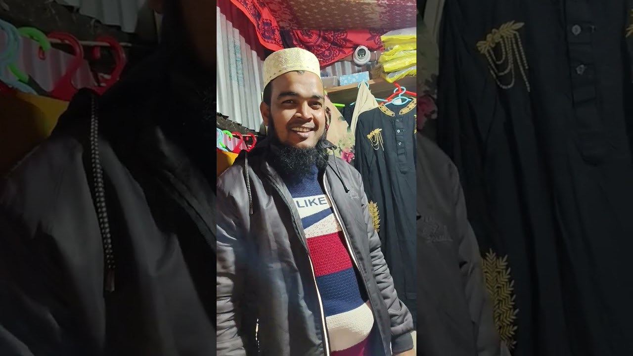 এই দোকানে সুলভ মূল্যে কাপুড় পাওয়া যাবে 