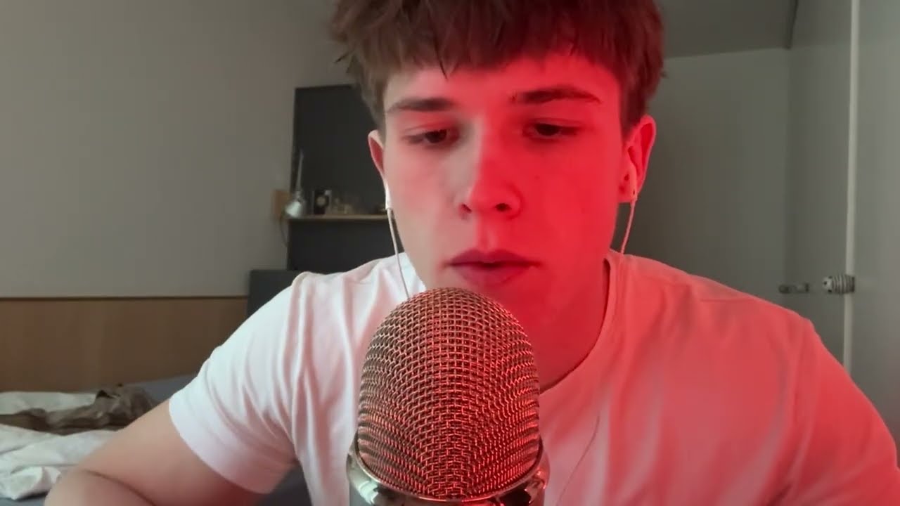 asmr trying honecomb + tapping tingles