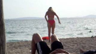 Besoffene Promoterin für Latinobar am Ballermann 6 in Mallorca