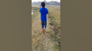 সূরা আল-ফালাক (আরবি: سورة الفلق; নিশিভোর) মুসলমানদের ধর্মীয় গ্রন্থ কুরআনের ১১৩ তম সূরা; এর আয়াত,