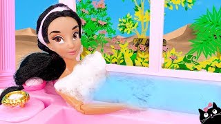 ALADDIN and PRINCESS JASMINE MORNING AND BATH ROUTINE   CAT TOYS AND DOLLS