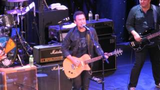 Video thumbnail of "Colin James LRBC 26 "Watchin The River Flow""