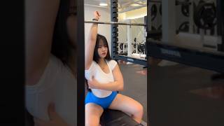 OHP 재밌다 !!!!😚. #gym #pressfit #workout #beauty #legs #gymmotivation #gymlife