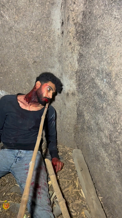 My friend is turning into a zombie because of the virus!? 😱