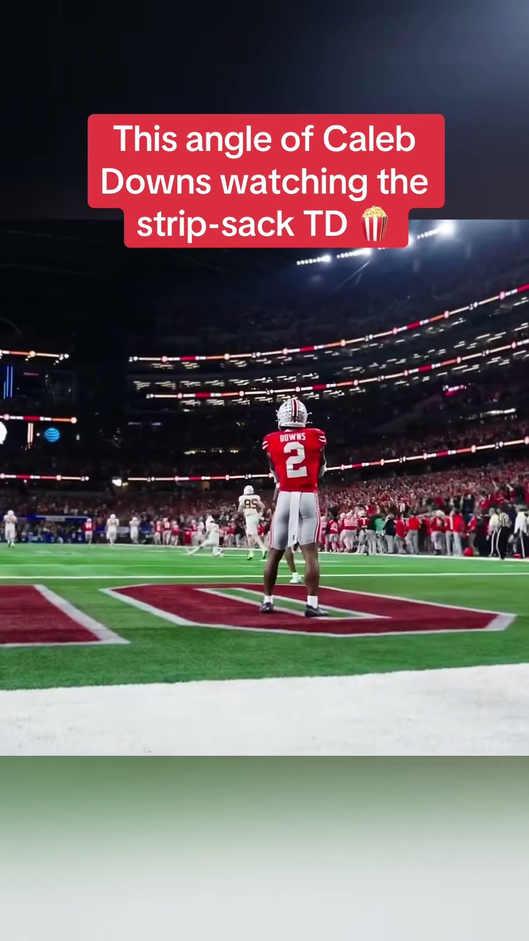 Cinema ? (via @OhioStateFB/TT)