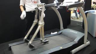 Passive Walking Robot Propelled By Its Own Weight #DigInfo