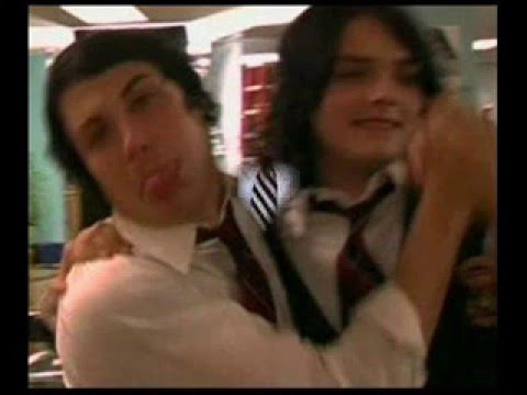 10 Reasons For Loving Frank Iero