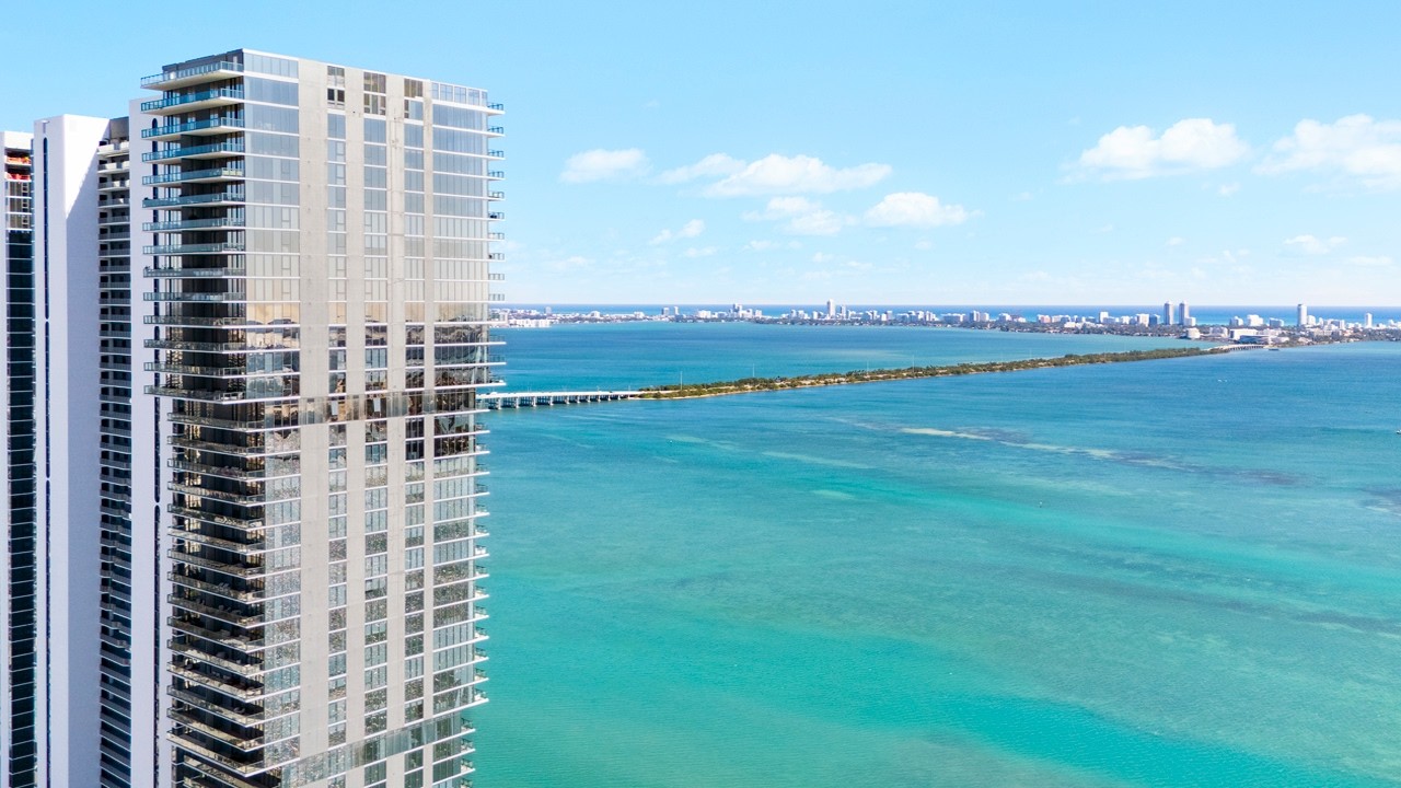 The Elysee Unit 5302 | 788 NE 23rd Street | Miami, FL