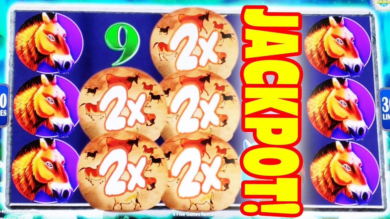 RECORDING A HUGE JACKPOT RIGHT UNDER SECURITY'S NOSE! vegas low roller bullied