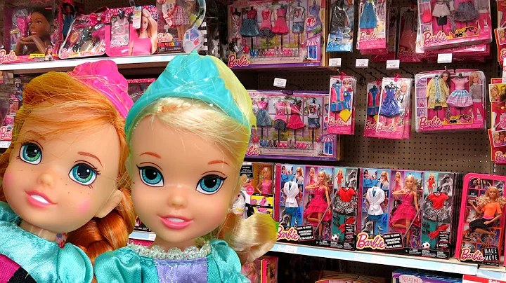 TOY HUNT with Elsa and Anna toddlers ! Shopkins Se...