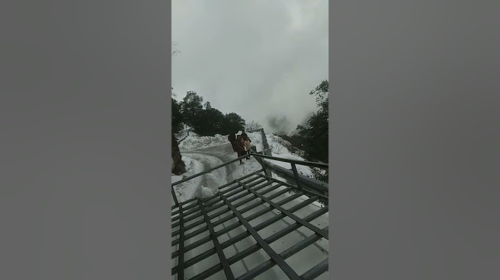 Uper se Snow Gira #viral #moment