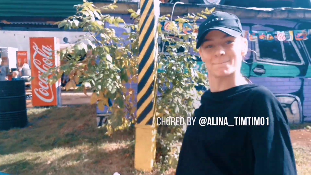 deviled eggs Cardi B- Press/ Alina Petrovskaya