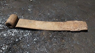 INDIAN BLACKSMITH TURNING THIS RUSTY  SPRING INTO A BEAUTIFUL THING