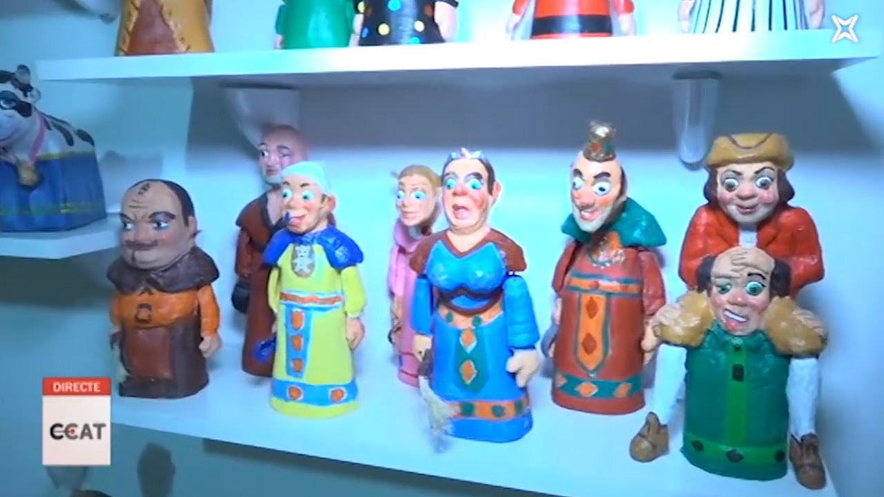 Connecti.cat - Una família de Solsona col·lecciona 600 elements folkòrics de Catalunya