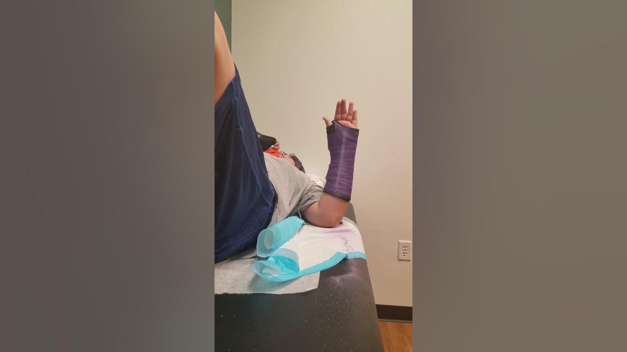Left wrist cast removal. YouTube